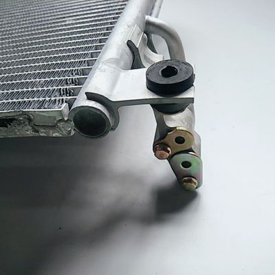 OE NO. 8105100U8510 Parts auto Condensatori per JAC Refine S3 e Heyue A30
