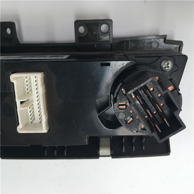 JAC J3 Auto Parts OEM 8112010U8260 Pannello di controllo dell'aria condizionata Dimensioni standard