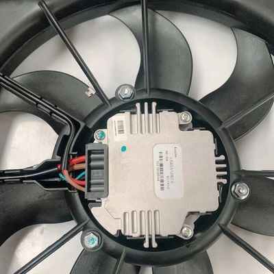 Ventilatore di radiatore di plastica nera per motore JAC S5 1.5T Motore M4 1.9 Motore OEM 1308100U1550
