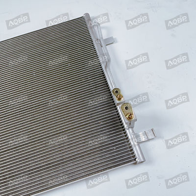 Il serbatoio d'acqua MG3 grigio di JAC Parts è perfetto per le vostre esigenze di raffreddamento