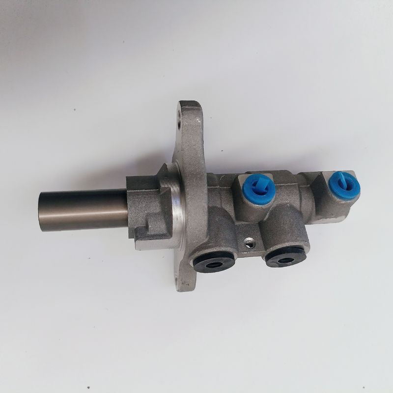 JAC S5 SUV 13.03-15.03 Numero di luci OE 3540100U1510 per il cilindro principale del freno raffinato